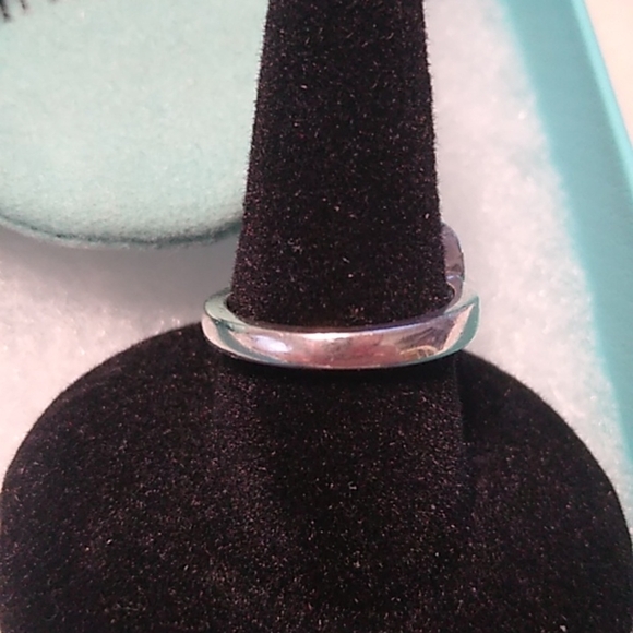 Tiffany & Co. Paloma Picasso Loving Heart Ring, 925, size 4.5 - Picture 6 of 9
